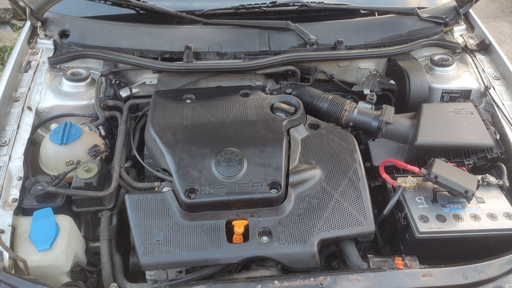 Шкода Тур 1.6 бензин