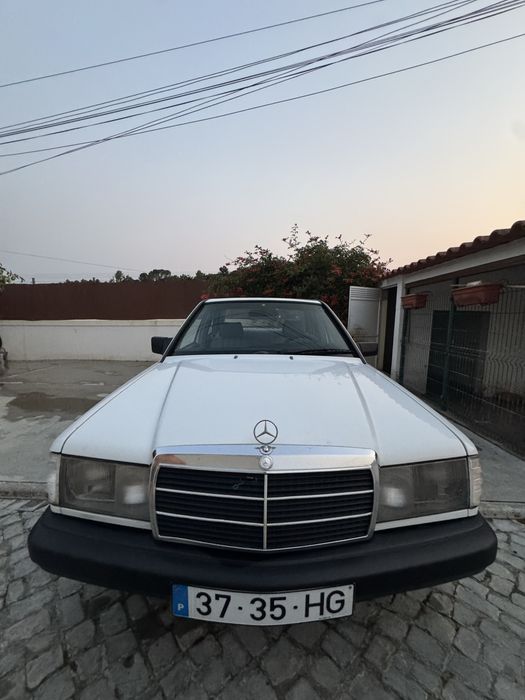 Mercedes-Benz 190 — fotografia 9