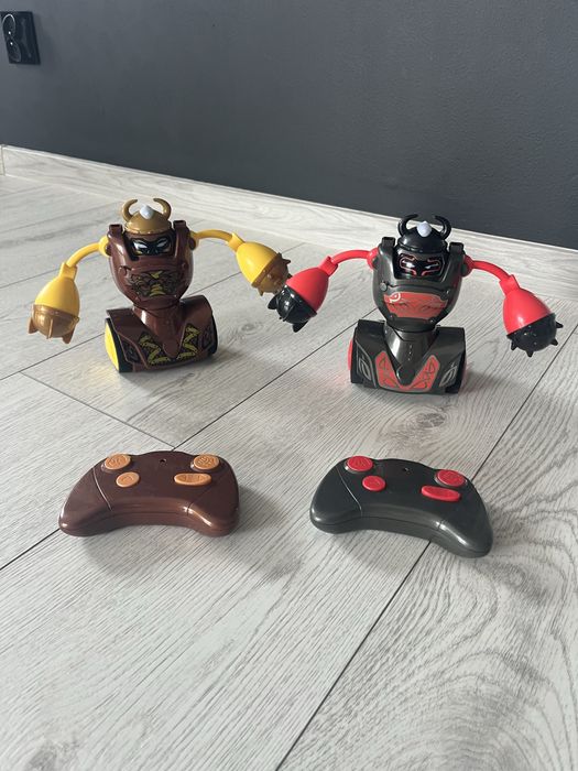 Silverlit Ycoo Confezione da 2 robot Kombat Viking
