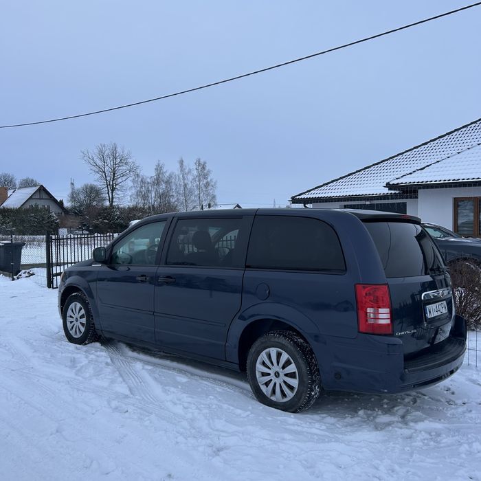 Chrysler grand voyager 3.3 lpg rok 2008 town country  7osob