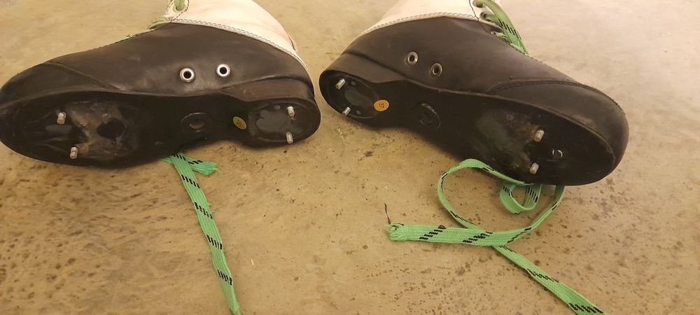 Bota DeRodas Hoquei 37