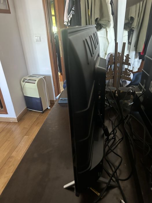 TV TCL LED 32” – Como Nova