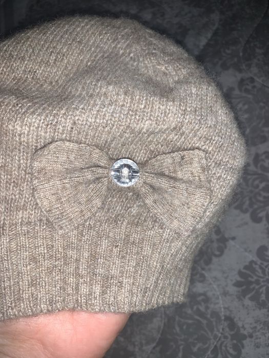 Берет на девочку в составе шерсть
