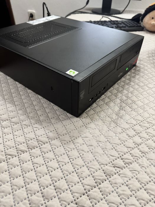 Fujitsu Esprimo E420 E85+