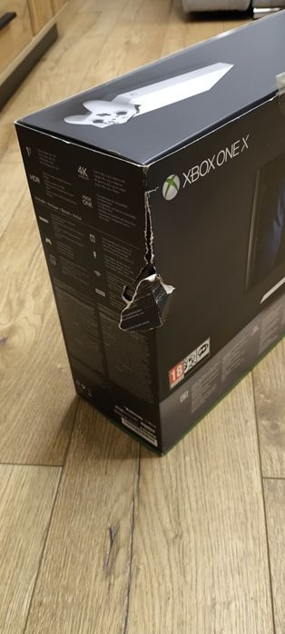 XBOX ONE X 1TB Robot White Special Edition z sleevem
