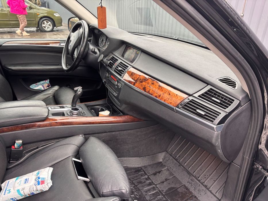 BMW X5 xDrive35i 2011 (E70)