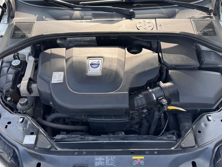 Volvo V70 D3 Automat, Webasto, Hak