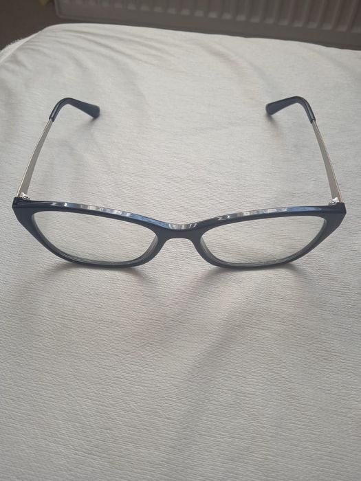 Продам рамку під лінзи