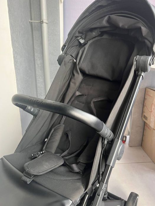 Продам коляску Anex Air-X