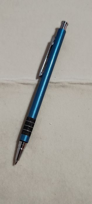 Stary długopis Lindy