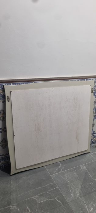 Grande moldura para quadros ou para espelho