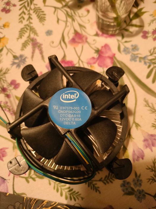 Wentylator intel 12 vdc 0,60A