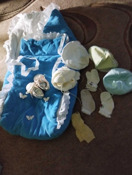 Дитячий одяг для новонароджених