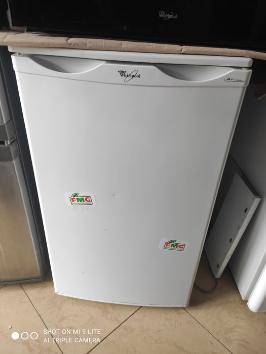 Холодильник малий Whirlpool