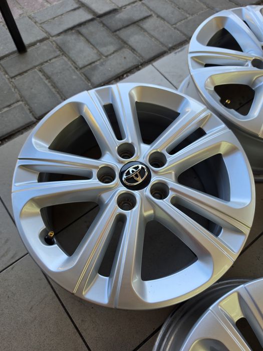 FELGI ALUMINIOWE Toyota Proace City  5x108 ET47 Oryginał