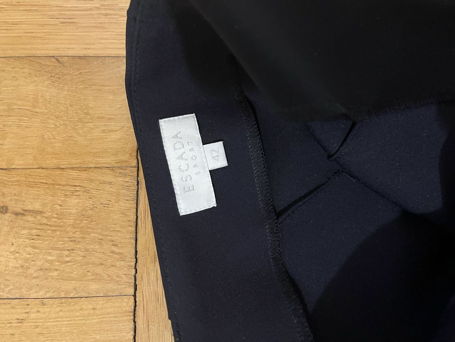 Брюки Escada новые 42-44 евр размер