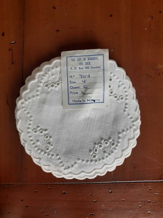 Conjunto 6 Bases Copo Bordado Madeira à Mão Autemticado