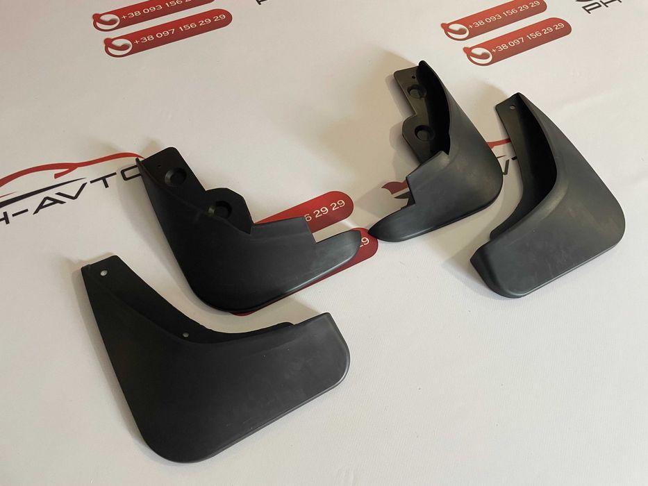 Mazda 3 BK 2003-2008 седан Бризговики Брызговики нові в наявності