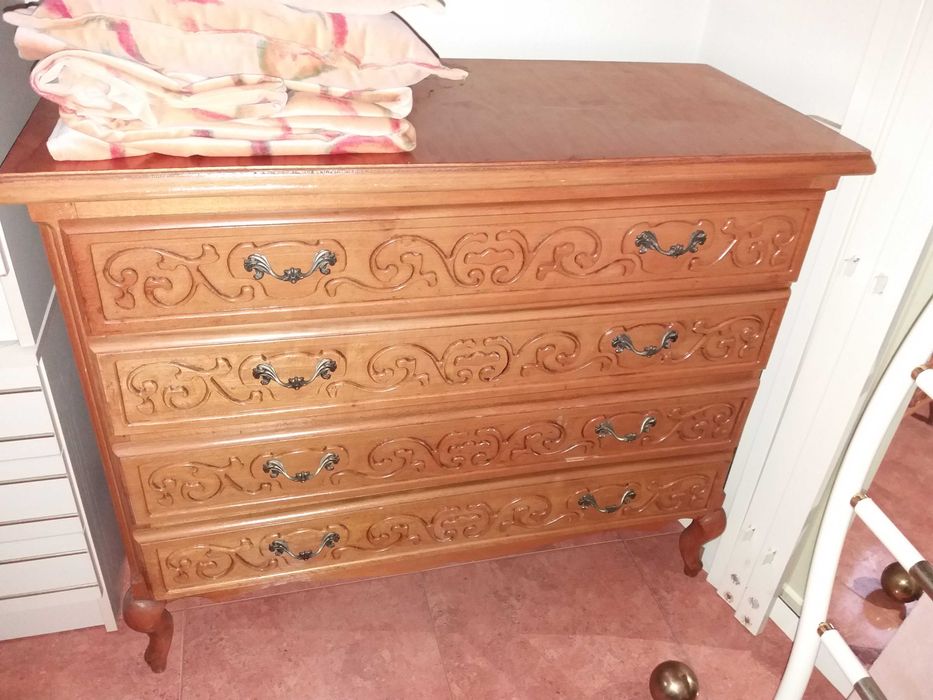 Comodas de várias medidas