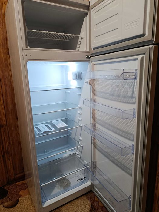 Продам Холодильник Beko RDSA280K20W.
