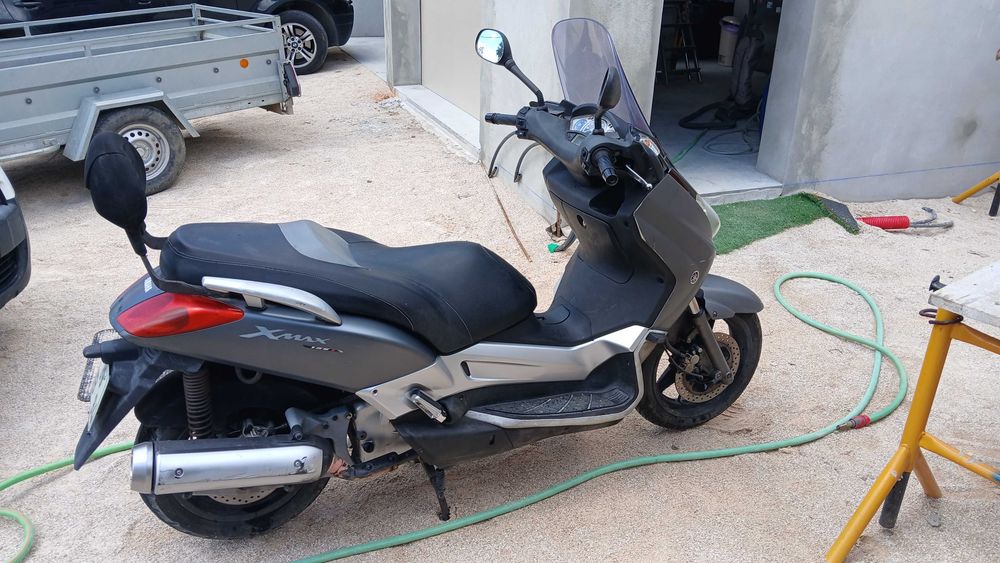 Yamaha x max 125