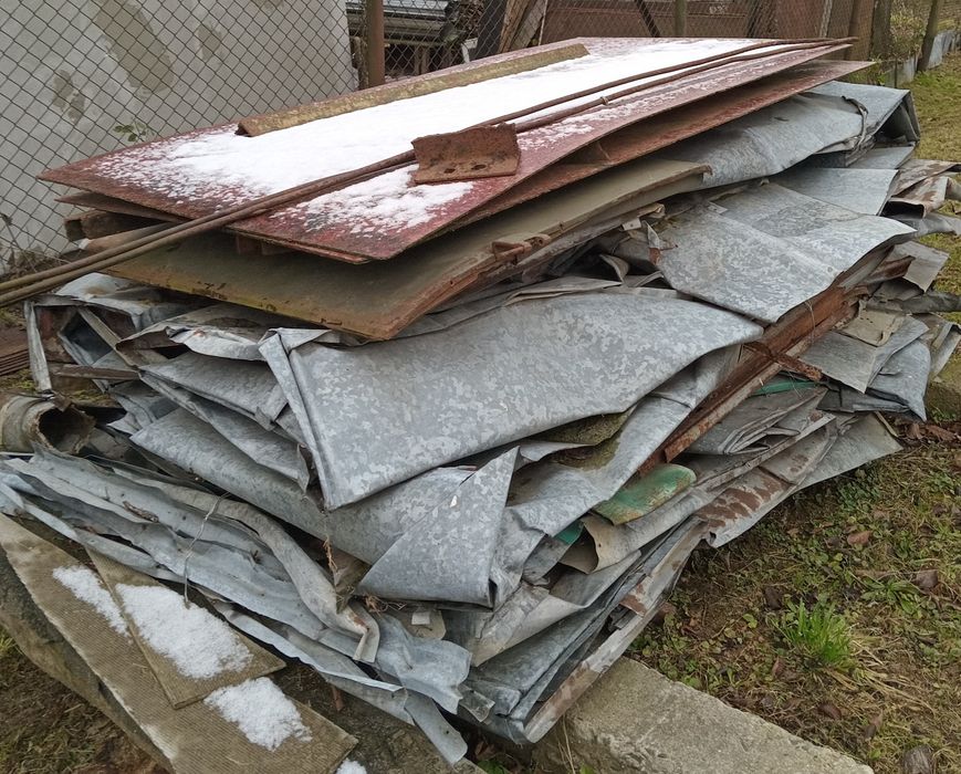 Бляха цинкова б/у ,0.8мм товщина,знята з будинку