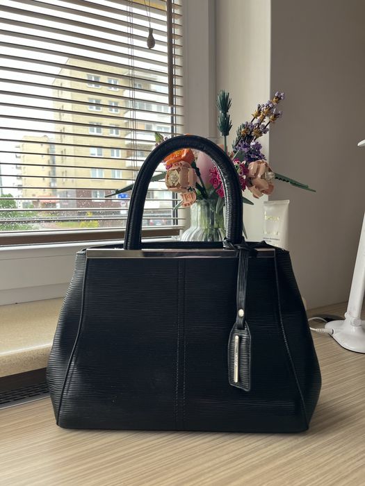 torebka czarna elegancka