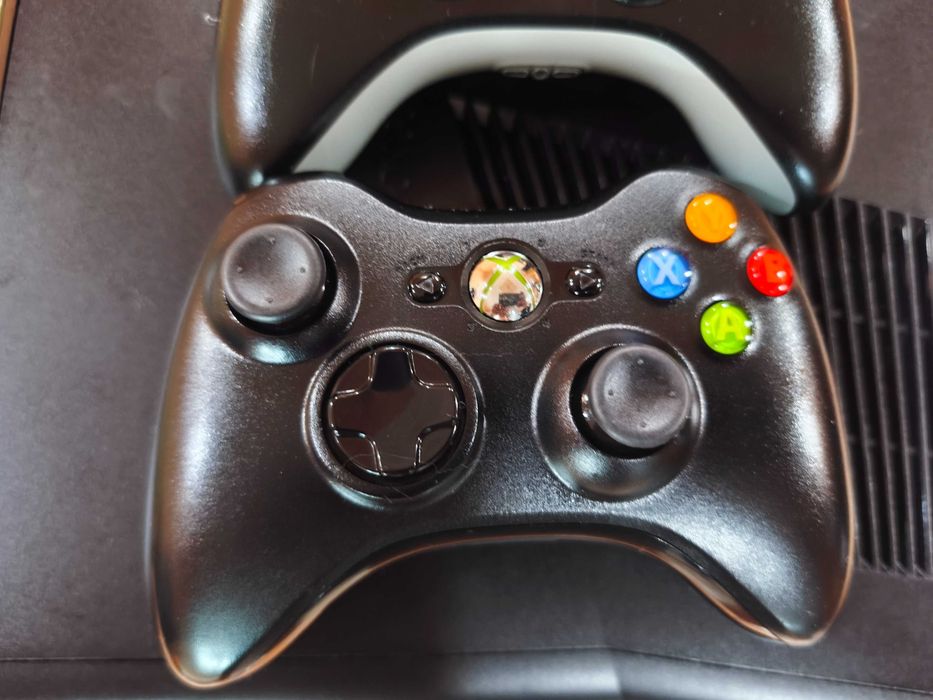 !Xbox 360 SLIM Trinity RGH ,HDD 1 TB ! +GRY+ 2xPad+ Zasilacz+ Kinect!