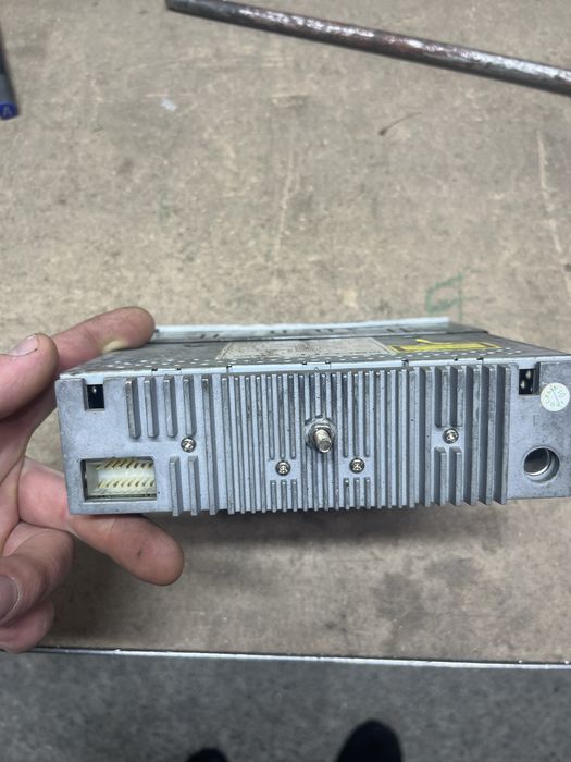 Продам магнітолу SCOTTне дорого