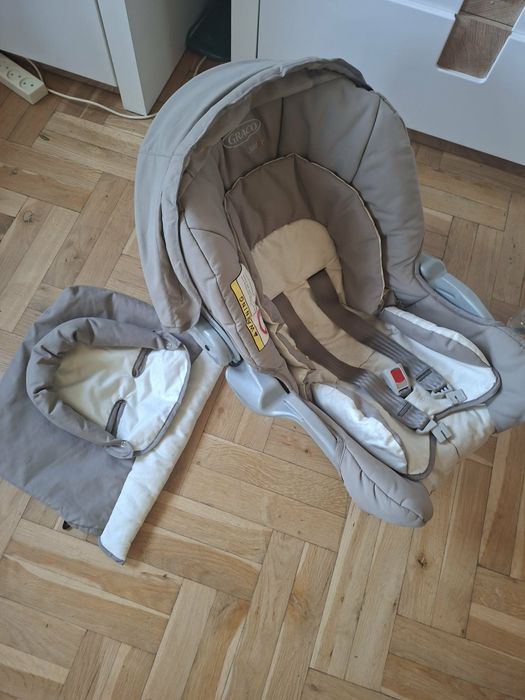 Sprzedam fotelik nosidelko Graco