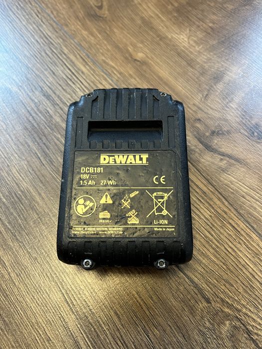 Акумулятор Dewalt 18v