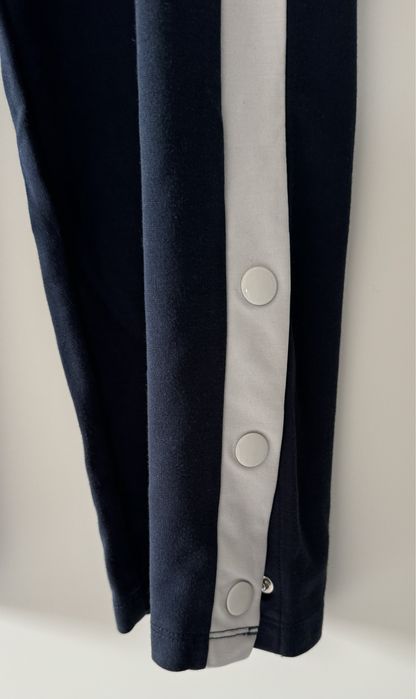 spodnie dresowe United Colors of Benetton r.150 cm - stan super