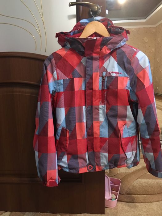 Лижна жіноча курточка