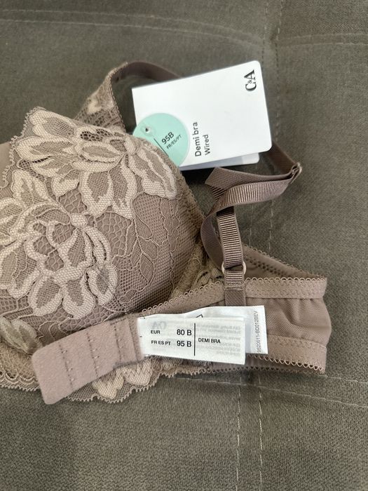 Бюстгальтер 80В, фірми C&A