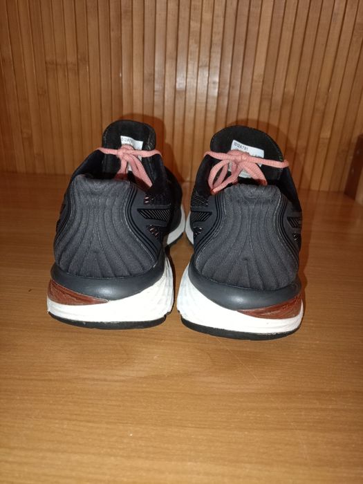Жіночі Кросівки ASICS Gel-Stratus