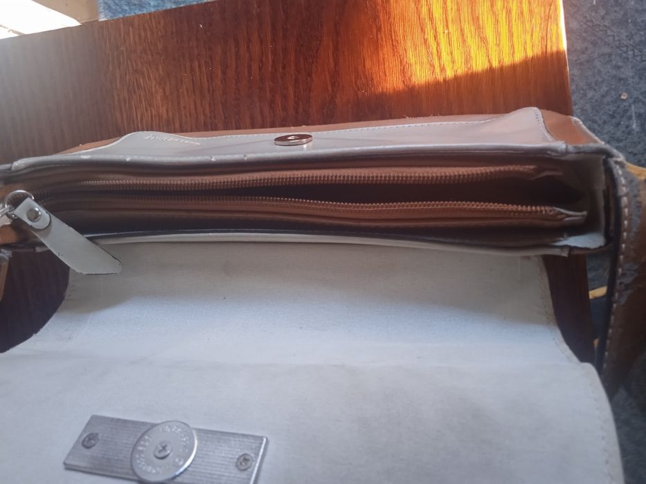 Сумочка женская на плечоо