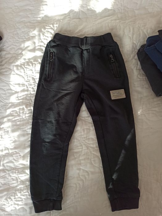 Zestaw 5 par spodni dresowych dla chłopca rozmiar 104/110 Atut i gamet