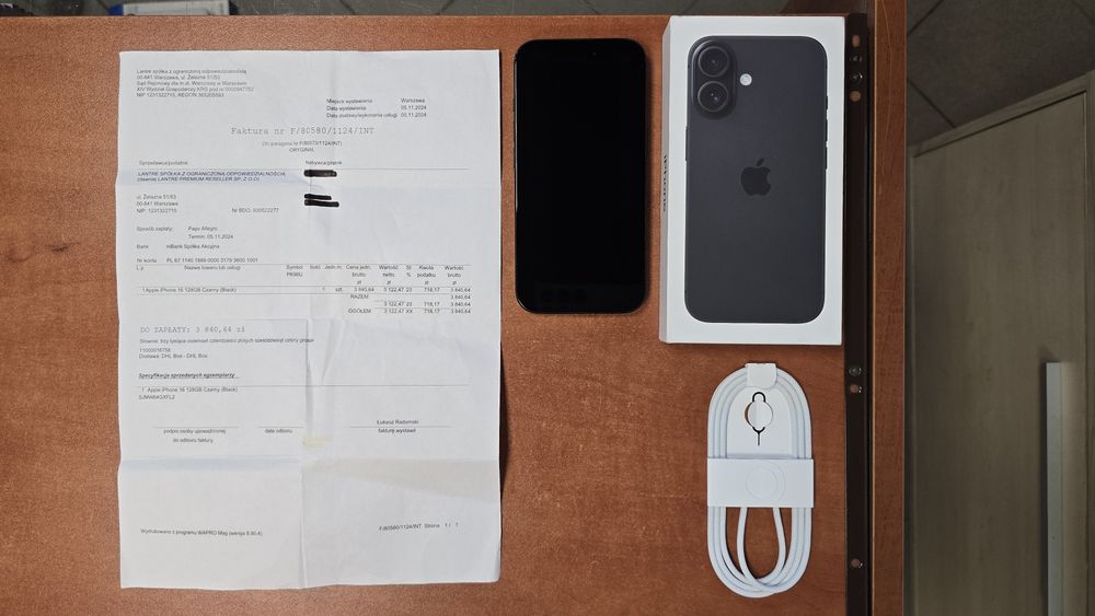 iPhone 16 128GB czarny, stan bdb, gwarancja