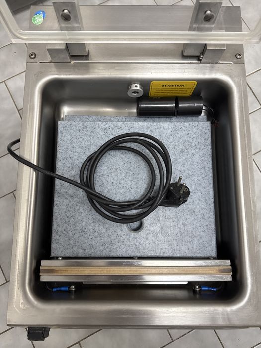 Maquina de vácuo (PARA PEÇAS)