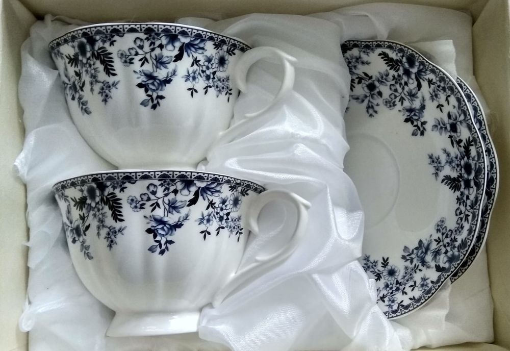 Filiżanki Queen Isabell