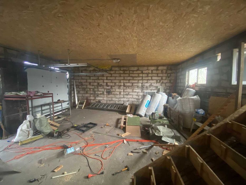 Продам гараж 75м2 в Гостомелі біля озера