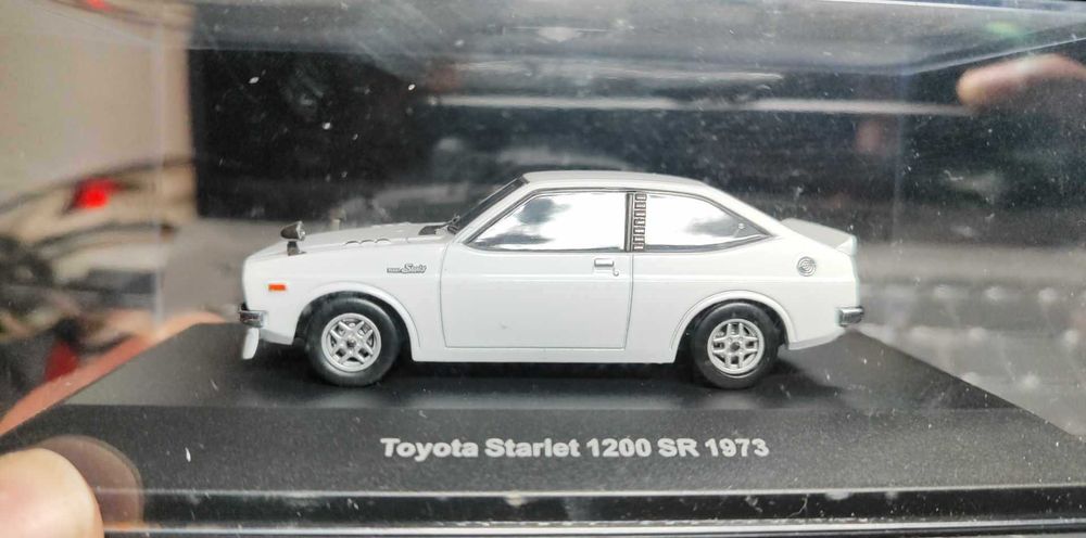 1/43 Toyota Starlet 1200 SR 1973 - IXO Caldas da Rainha • OLX.pt