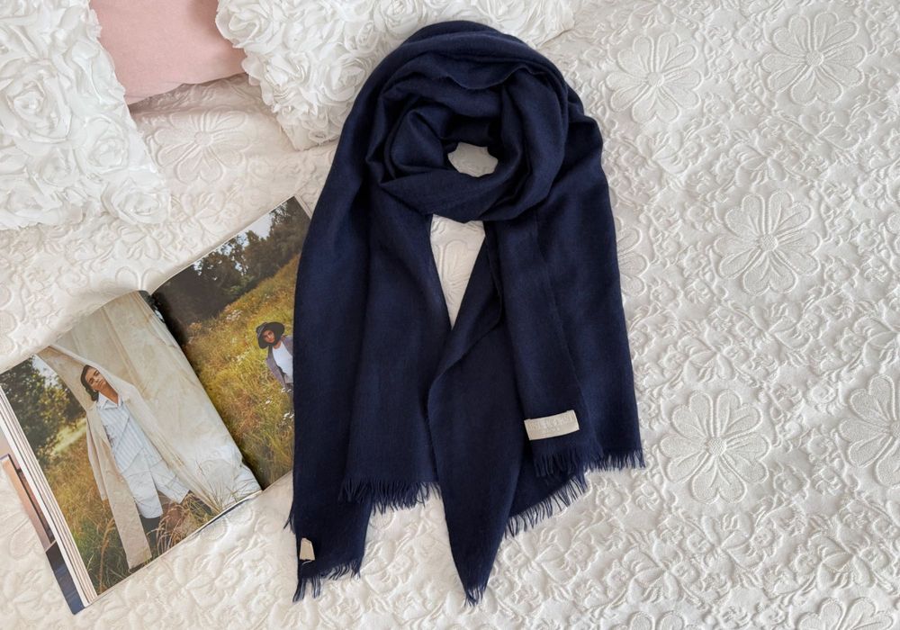 Granatowy szal 100% kaszmir Lindhorst Made in Nepal repeat massimo dutti cashmere