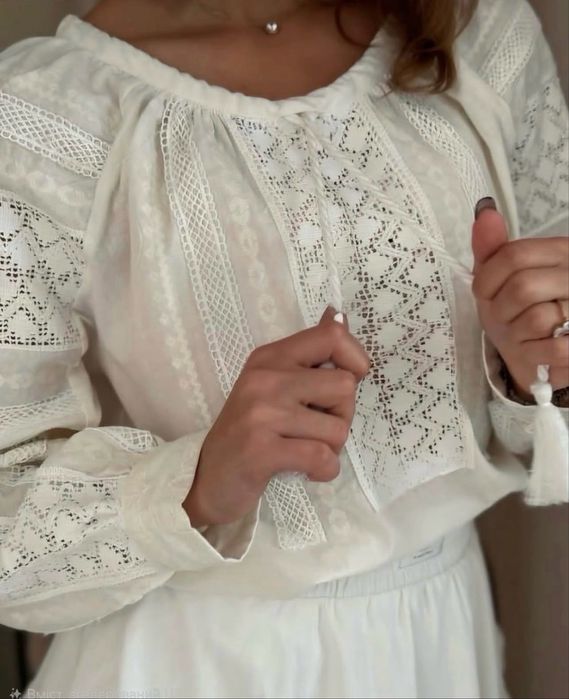 Жіночі вишиванки, парні вишиванки, сукні