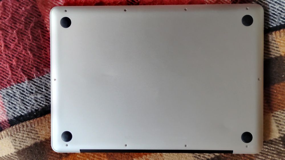 macbook pro 2010