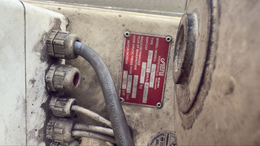 Podnosnik cztero kolumnowy 2500kg