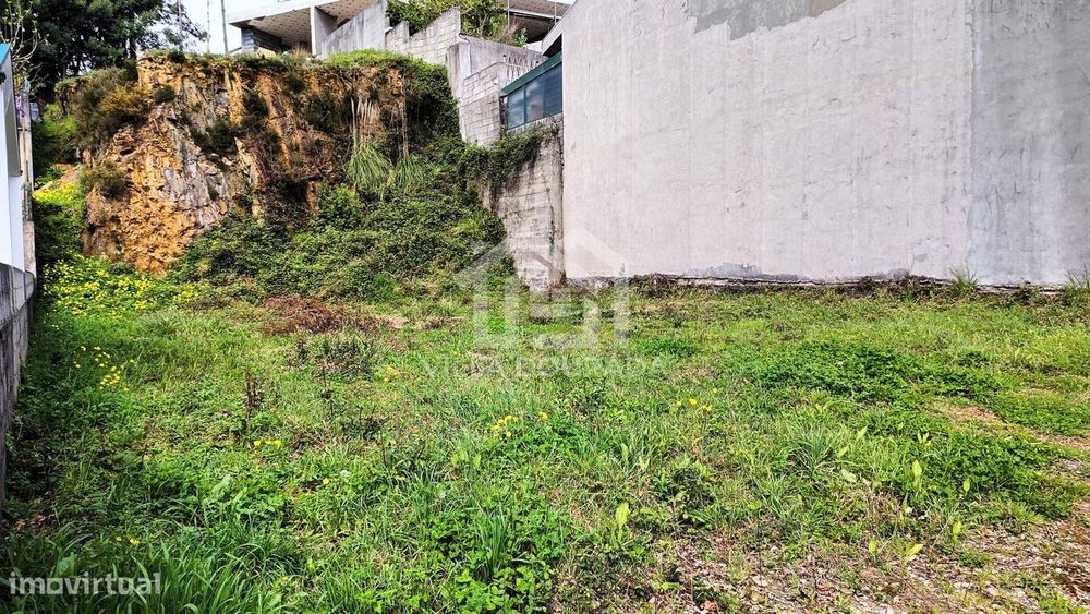 Terreno em Foz do Sousa p/ Moradia — Foz Do Sousa E Covelo, Porto