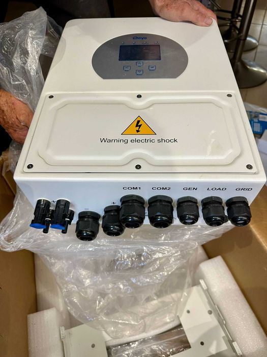 Inversor Hibrido Deye 5w , solução solar eficiente.
