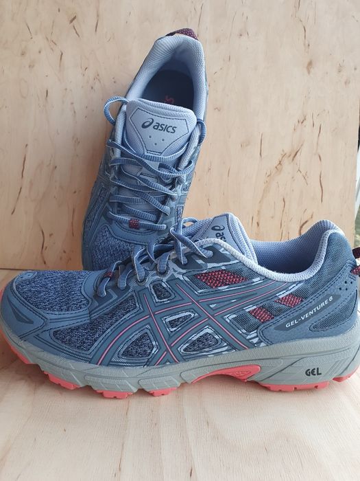 Жіночі бігові кросівки  Asics Womens Gel Venture 6 р.40,5