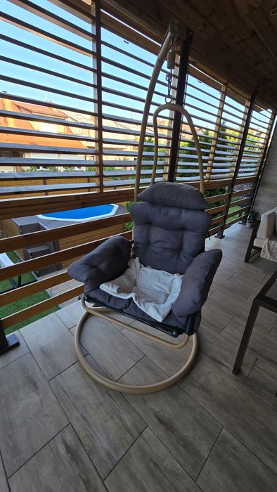 Fotel wiszący bujany taras ogród